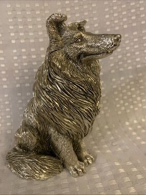 Vintage Neno silver collie figurine, Made in Italy by Creazioni, 6 inches tall.